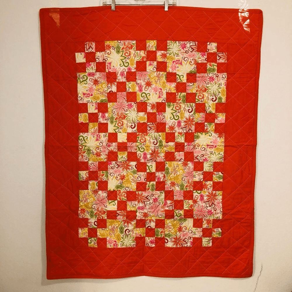 Hand  made quilt blanket 41”x53” feligreses & flowers pattern Orange